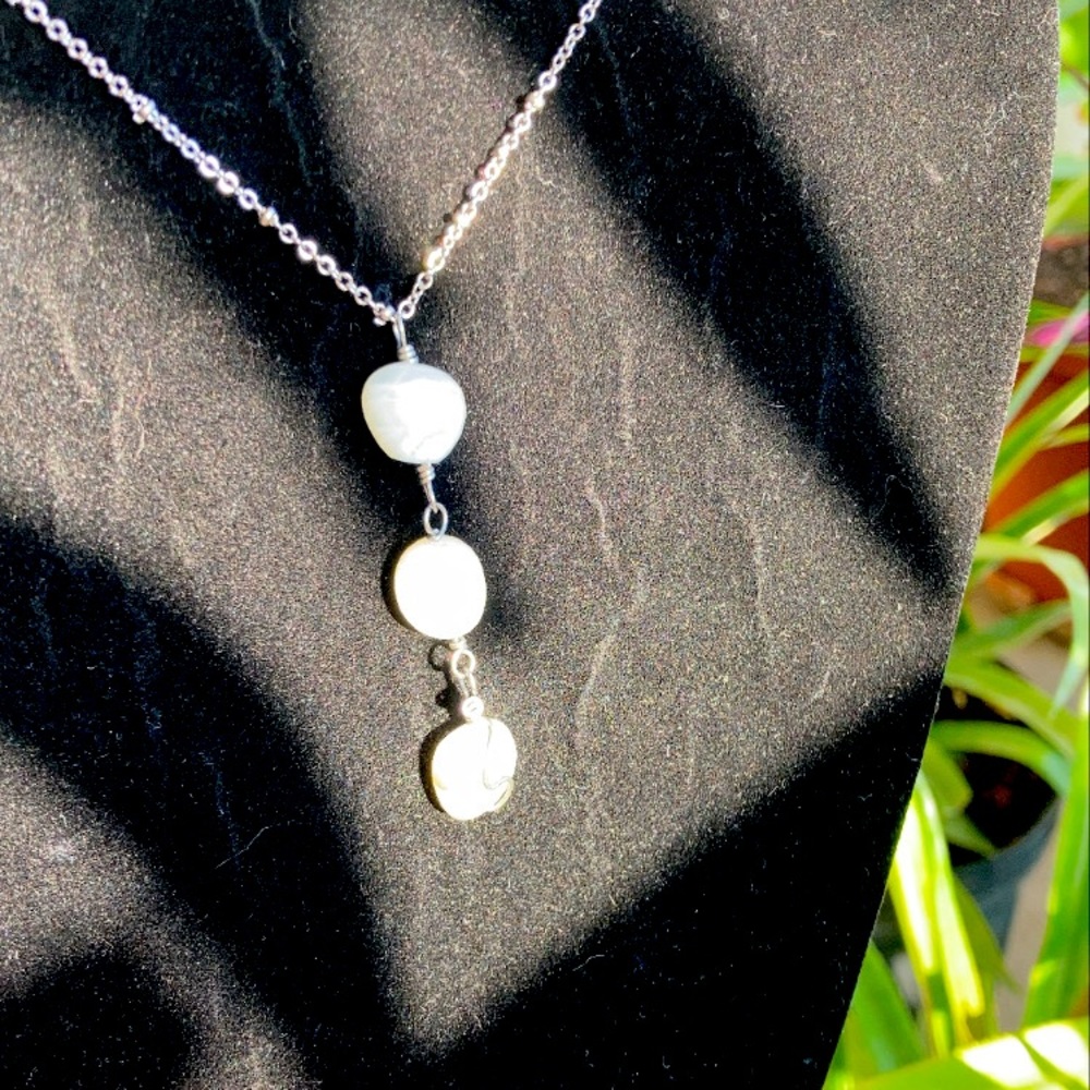 🌑🌓🌔 Three Moons Crystal Necklace 🌖🌗🌑 - Picture 6 of 6